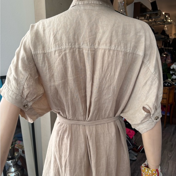 100% linen button front dress by Velvet .
Graham & Spencer - Picture 4 of 10